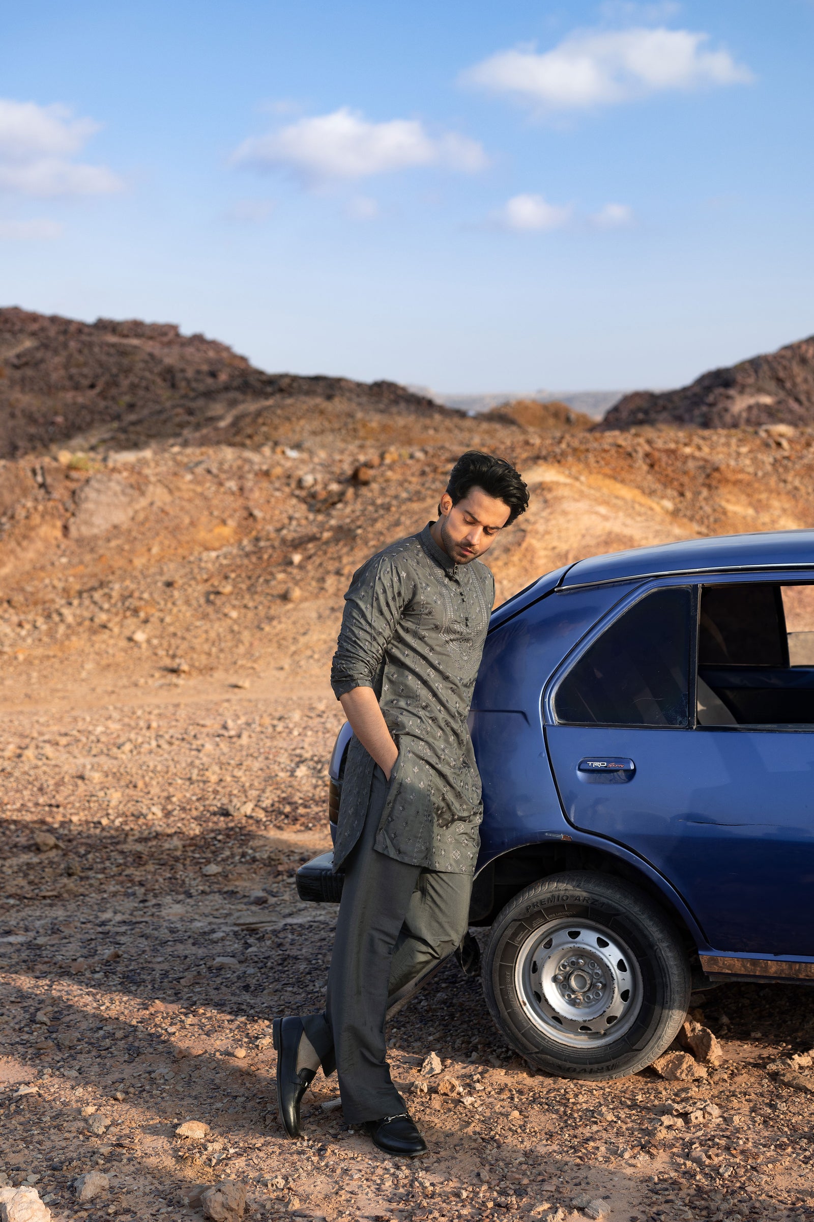 DARK CHARCOAL GRAY KURTA PAJAMA